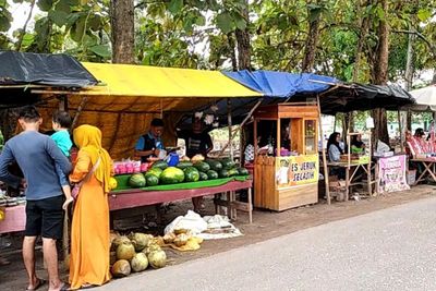 Di Sini Ada Pocong yang Keluar Sore Hari, Kehadirannya Ditunggu Setiap Ramadhan!