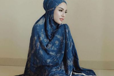 Masalah Suami Selingkuh Belum Beres, Medina Zein Panik Ibunya Ditemukan Tak Sadarkan Diri