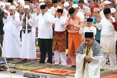 5 Tata Cara Sholat Idul Fitri yang Wajib Umat Muslim Ketahui