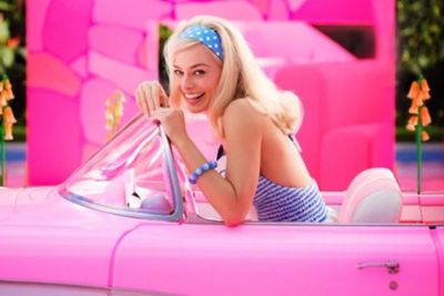 Unggah Foto Perdana Margot Robbie, Film Barbie Umumkan Jadwal Tayang