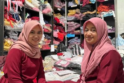 Saat Pandemi Covid-19, Adik Kakak Ini Jualan Baju Anak Omzetnya Rp300 Juta Sebulan