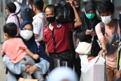 Alhamdulillah Ada Mudik Lagi , Porter Dapat Rp200 Ribu dari setengah Hari Kerja