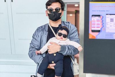 Natta Reza Pamer Foto Bareng Baby Zakia yang Menggemaskan: Sadar Kamera Sejak Dini