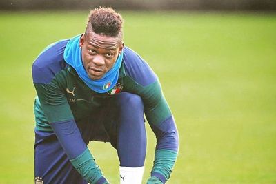 Balotelli Kecam Media Italia Beritakan Mino Raiola Meninggal: Kalian Tak Tahu Malu!