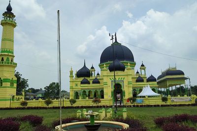 Masjid Azizi, Berusia 124 Tahun Punya Mimbar Kayu Didatangkan Langsung dari Turki