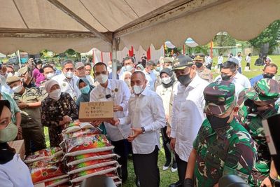 Kementan Gelar Pasar Murah Stabilkan Harga di Medan, Gubernur Sumut Sambut Baik