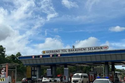 Pemudik Kendaraan Bermotor via Jalan Tol Trans Sumatera H-3 Melonjak Tinggi