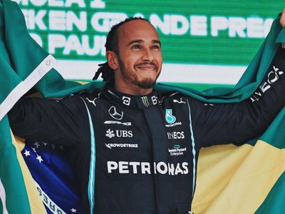 Lewis Hamilton Ungkap Masa Depannya di F1, Tegas Bilang Begini