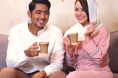 Arya Saloka Ucapkan Selamat Lebaran Bareng Amanda Manopo, Netizen Protes: Istrinya Mana?