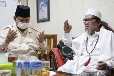 Meski Tak Bahas Politik, Prabowo Didoakan Jadi Presiden saat Kunjungi Ponpes di Jawa Timur