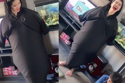 Ngakak! Wanita Ini Masukkan Kipas Angin ke Dalam Gaun Lebaran karena Terlalu Gerah