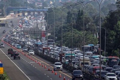 Jokowi Sebut Puncak Arus Mudik 6-8 Mei, Warga Diminta Pulang Lebih Awal