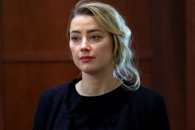 Makin Panas, Psikolog Sebut Amber Heard Derita PTSD Akibat Pelecehan Fisik Johnny Depp