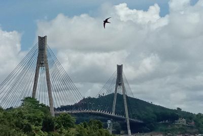 Ikon Wisata Terpopuler di Batam, Jembatan Mistis Ini Sering jadi Tempat Uji Nyali!