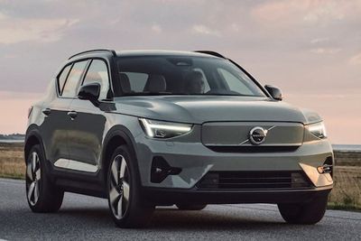 Volvo XC40 Recharge 2023, Berani Bersaing dengan Mobil Listrik Elon Musk