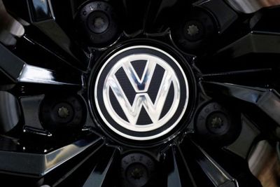 Investasi Besar Dikucurkan VW untuk Kembangkan Mobil Listrik tapi Kenapa di Spanyol?