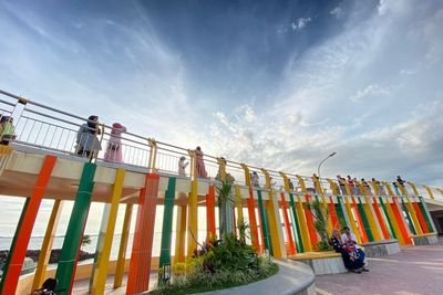 Jembatan Estetik hingga Monumen Cinta, Wisata Gratis Ini Membeludak saat Libur Lebaran