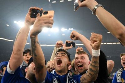 Menang Dramatis Atas St Pauli, Schalke Promosi Lagi ke Bundesliga