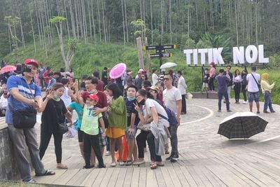 Libur Lebaran 3 Ribu Warga Datang ke Titik Nol Ibu Kota Negara Ingin Foto-foto