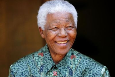 Hari Ini 28 Tahun Lalu: Pelantikan Nelson Mandela, Presiden Kulit Hitam Pertama Afsel