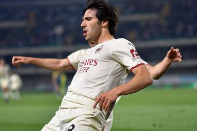 Sandro Tonali Cetak Brace di Hari Ulang Tahun, Bawa AC Milan Puncaki Klasemen Liga Italia