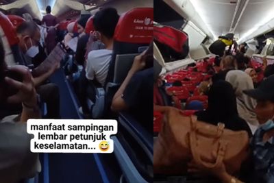Rekaman Penumpang Pesawat Lion Air Kipasan Pakai Lembar Petunjuk Keselamatan, AC-nya Mati