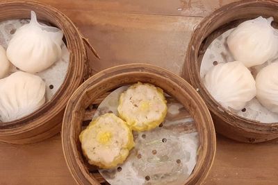 Restonya Gak Pernah Tutup, Demi Dimsum Ini Orang Harus Antre Sejam!