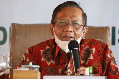 Mahfud MD ke Said Didu: Mau Dijerat UU Nomor Berapa Deddy Corbuzier dan Pelaku LGBT?