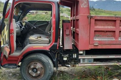 KKB Tembak Sopir Truk di Papua, Korbannya Hilang