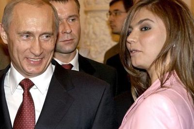 Masih Pusing Mikirin Perang, Putin Dibuat Kaget Usai Dengar Kabar Kekasihnya Hamil