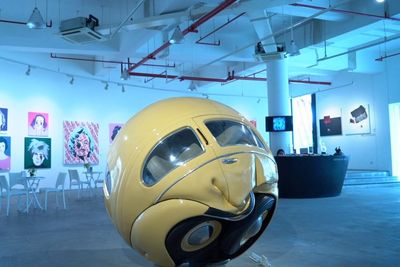 Seniman Indonesia Sulap VW Beetle jadi Bola Raksasa, Harganya Bikin Shock!