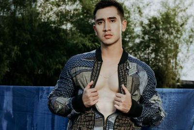 3 OOTD ala Verrel Bramasta Pamer Dada, Gantengnya Bikin Klepek-Klepek
