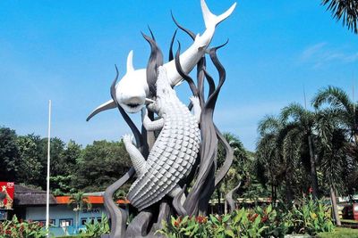 4 Tempat Wisata Surabaya yang Wajib Dikunjungi, Ada Destinasi Alam!