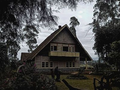 5 Tempat Wisata yang Dijadikan Lokasi Syuting Film Horor, Auranya Angker dan Mencekam!