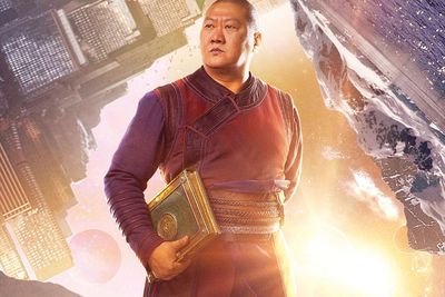 Sam Raimi Memberikan Wong Adegan Terbaiknya di Doctor Strange 2