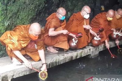 Wisata Umbul Jumprit, Tempat Mengambil Air Berkah untuk Perayaan Hari Raya Waisak