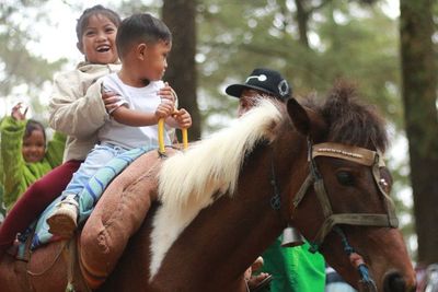 Mirip di Puncak, Bogor! Di Sini Anak-anak Bisa Jadi Cowboy Junior