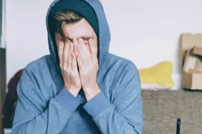 Warning, 4 Zodiak Ini Mudah Tersentuh dan Sensitif untuk Urusan Cinta, Agak Hati-Hati Ya!