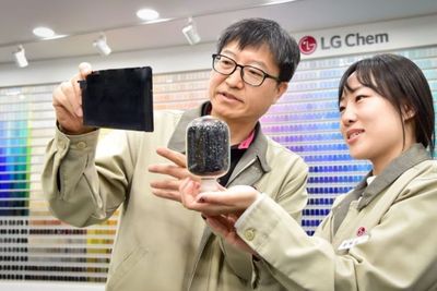 LG Chem Bikin Baterai dari Bahan Plastik yang Tahan Api, Anti Terbakar