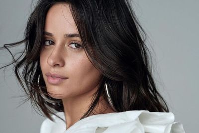 Camila Cabello Resmi Teken Kontrak Jadi Juri The Voice Gantikan Kelly Clarkson