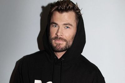 Umumkan Trailer Spiderhead , Chris Hemsworth Berikan Isyarat Drip On , Apa Maksudnya?