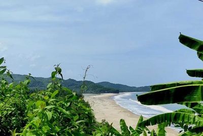 Cantik Bak di Australia! Ingat, Jangan Lakukan Hal Ini di Pantai Soge, Pacitan!