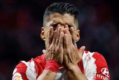 Menangis Tinggalkan Atletico Madrid, Ini 5 Momen Suarez Berlinang Air Mata di Sepak Bola