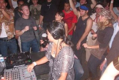 Mark Zuckerberg Terlihat Mabuk Tipis di Klub, Dulunya Suka Party..