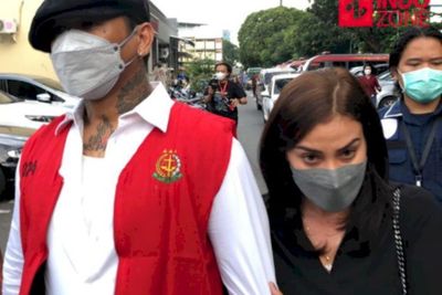 Dinyinyiri Netizen Tak Pernah Jenguk Jerinx, Nora Alexandra: Saya Gak Gila Pengakuan