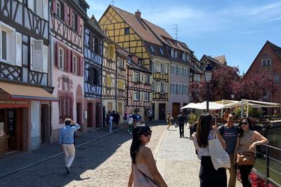 One Day Trip: Menyusuri Colmar, Desa Cantik yang jadi Inspirasi Film Disney