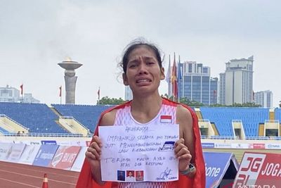 Tangis Bahagia Odekta Naibaho Pecah Usai Sabet Emas di Nomor Marathon Putri SEA Games 2021