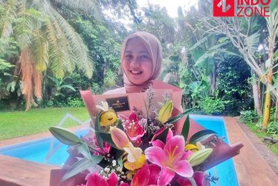Unik! Dellaneira Adzra Pernah Bikin Bouquet Bunga dari Durian