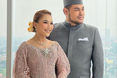 Ivan Gunawan Keceplosan 1 Tahun Sudah Nikah Siri? Ini Jawaban Ayu Ting Ting