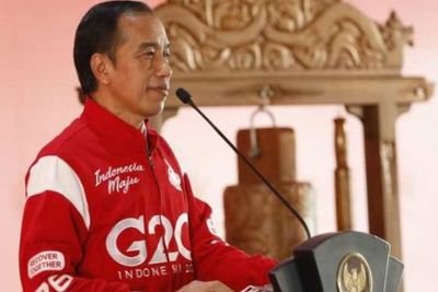 Jokowi Ingatkan Sukarelawan Tak Tergesa-gesa Bicara Soal Calon Presiden 2024
